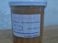 caramel au beurre salé: pot de 300g." à commander par téléphone ou sur le marché de billom le lundi."